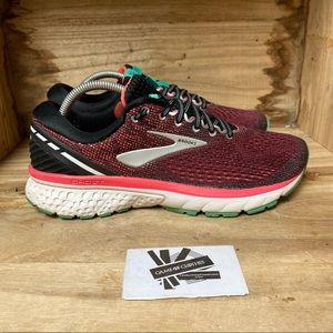 Brooks Ghost 11 Black Pink Green running shoes